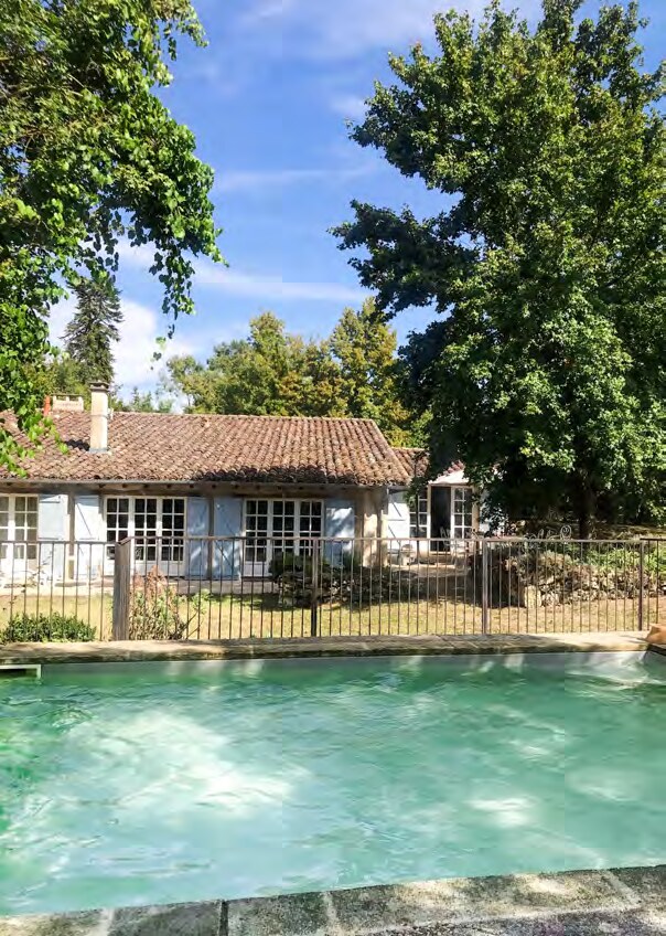 Stone house and pool at Amassa in southwest France
